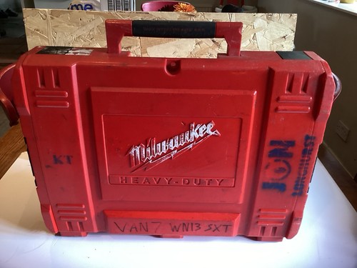 Milwaukee m18 bpdn 402c - bpdn-402c, empty