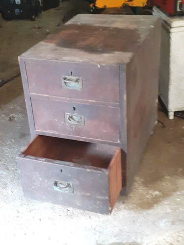 Vintage drawer filing cabinet