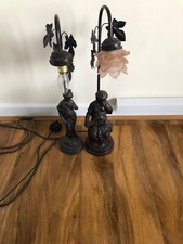 Set of 2 Vintage Lamps   Art