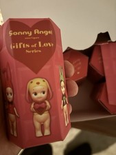 Sonny Angel Gift of Love