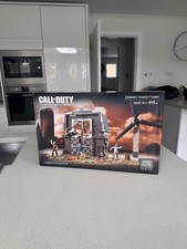 Call of Duty Zombies Tranzit Farm Mega Bloks Set of 4 Figures Boxed Used