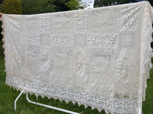 Large antique embroidered lace - large,