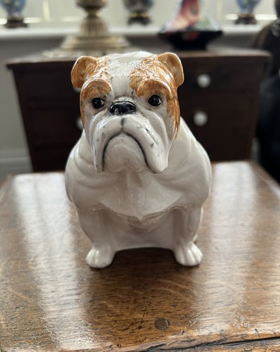 Royal doulton sitting bulldog - doulton,
