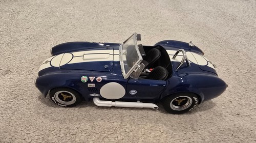 Kyosho shelby cobra 427 - 1/18,
