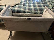 Chicco Next2Me Bedside Crib