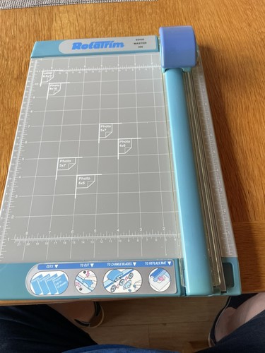 Rotatrim em300 paper cutter - -,