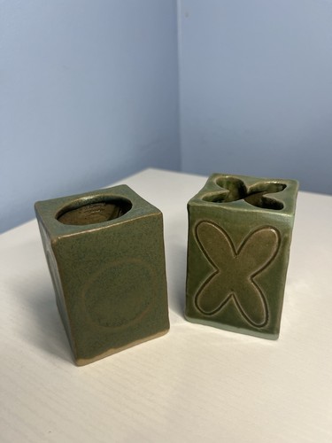 Two ceramic flower brick - flower,