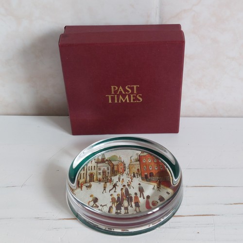Past times lowry glass - l,