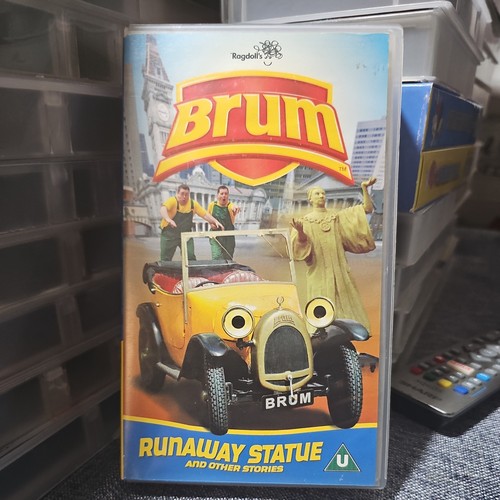 Brum runaway statue and - runaway,