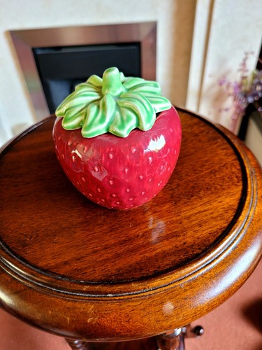 Sylvac vtg strawberry - sylvac.vtg.strawberry, pot