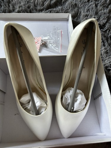 Ladies ivory satin court - ivory,