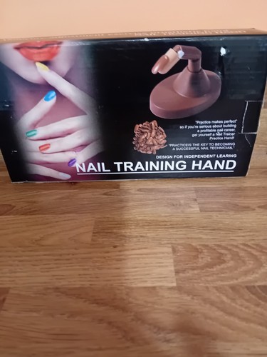 Nail training hand - nail,