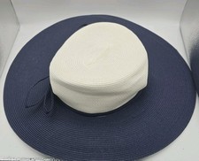 Plaza Suite Ladies Wide