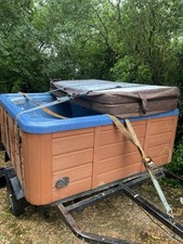 SWIM SPA HOT TUB WITH COVER (71.5”x29”|3ft Deep) FULL WORKING CONDITION