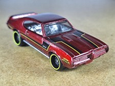 hot wheels 69 pontiac gto red