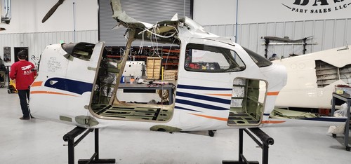 Cessna 172s fuselage - cessna, w
