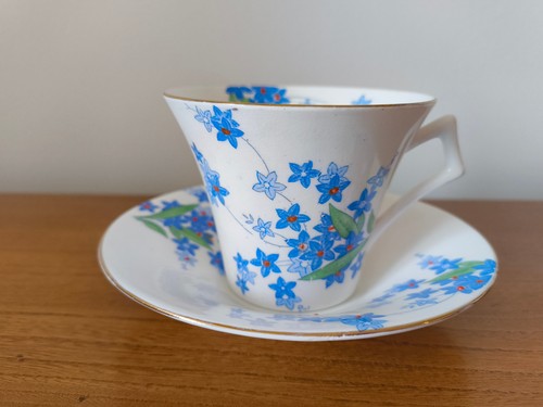 Colclough tea cup and - , saucer