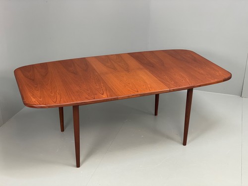 Vintage teak dining table - teak,
