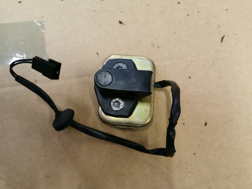 Bmw drivers door catch - z3,