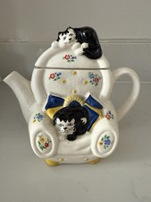 Vintage WADE Teapot Cats