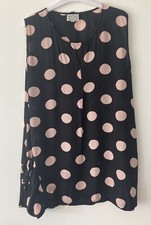 The Masai Clothing Company size M (Medium) black & Pink spot long top