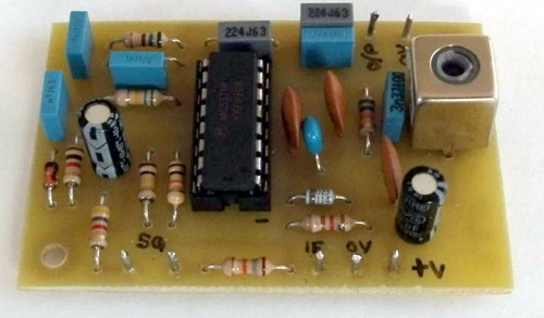 Demodulator squelch for - demodulator,