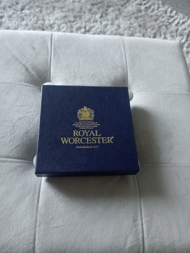 Royal worcester fairy plate - worcester,