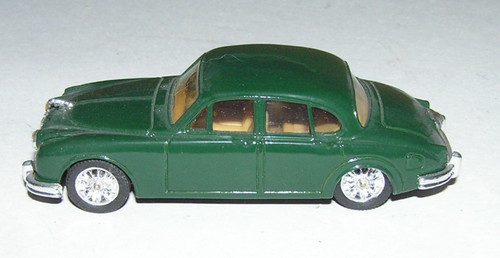 Corgi diecast jaguar in - corgi, ll