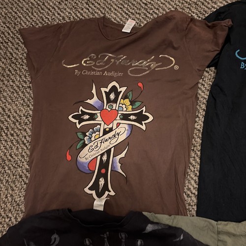 Hardy cross heart graphic t - graphic,