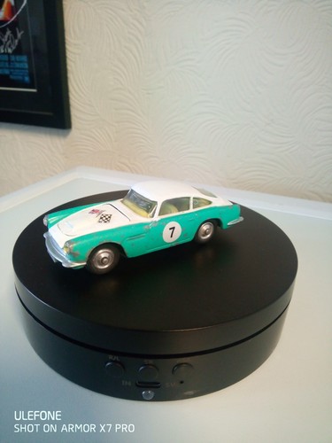 Corgi toys aston - corgi, db4