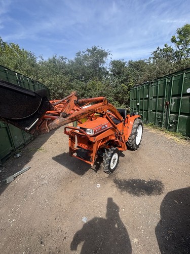 Kubota compact tractor 17 - kubota, b1-17