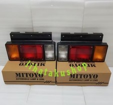 ISUZU Truck ELF NHR NKR NPR NRR Rear Tail Light Pair