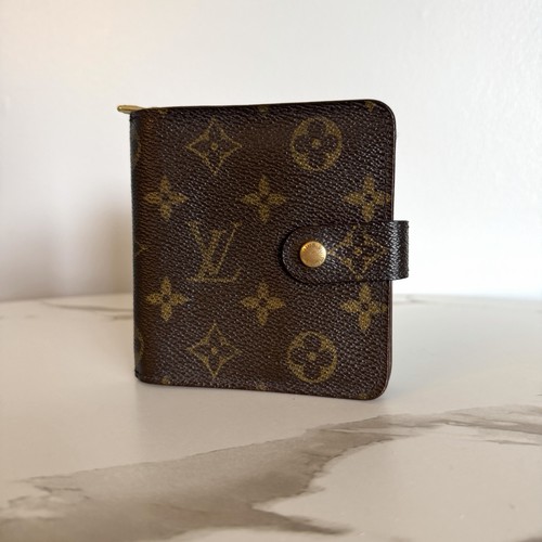 Louis vuitton monogram - louis,