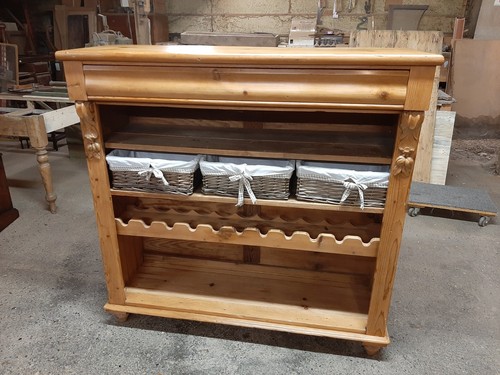 Lovely antique pine sideboard - lovely,
