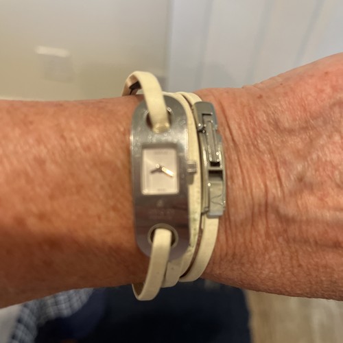 Gucci 6100l watch - gucci,