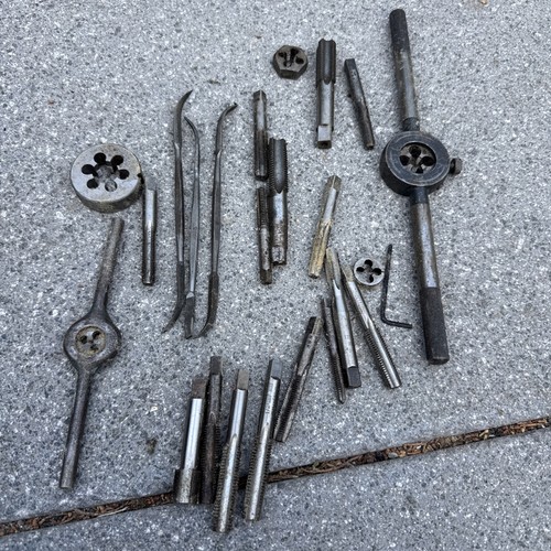 Vintage taps dies - taps,