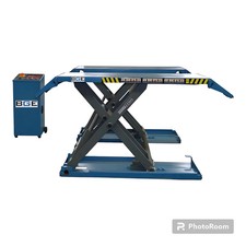 MOBILE PLATFORM SCISSOR LIFT