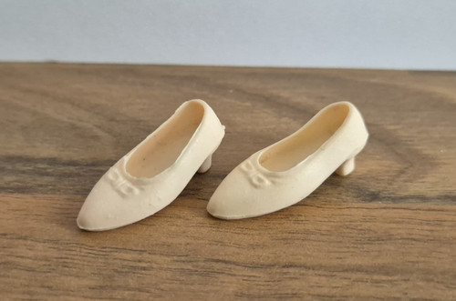 Vintage pedigree sindy doll - sindy,