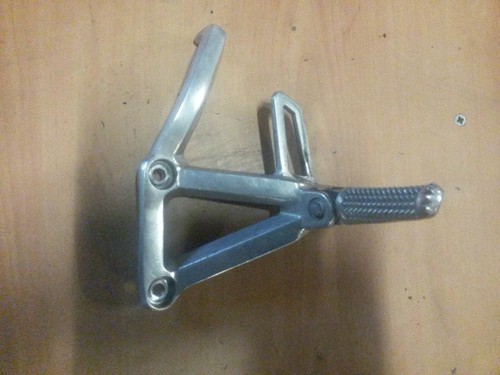 Left rear foot - left,
