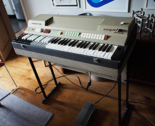 Farfisa compact deluxe organ - farfisa,