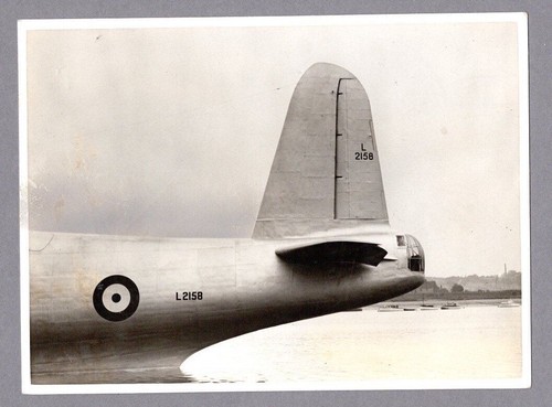 Short sunderland flying boat - sunderland,