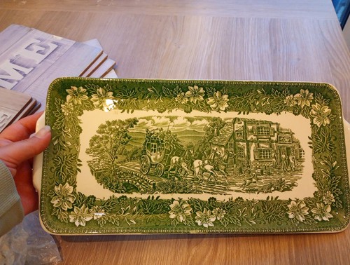 Royal tudor ware coaching - tudor,