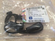 SET OF 2  GENUINE VAUXHALL ASTRA J 5 DOOR HATCH PARCEL SHELF STRAPS  13292205