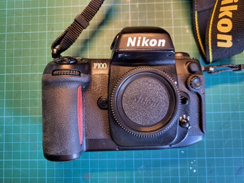 Nikon f100 35mm slr - 35mm,