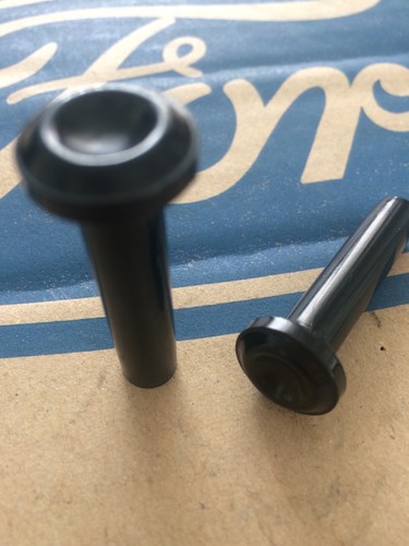 New black locking door pin - black,