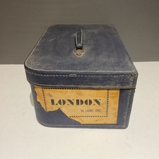 Vintage Train Case Cosmetic