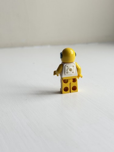 Lego futuron yellow 1980s - futuron,