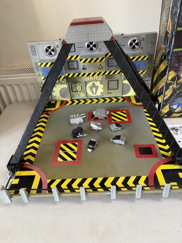 Vintage boxed bbc robot - boxed, wars