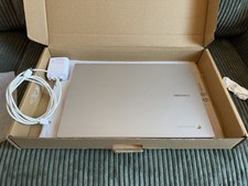Samsung Galaxy Chromebook Go