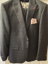 Harry Brown London 3 Piece